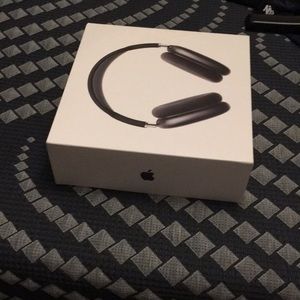 AirPods Max